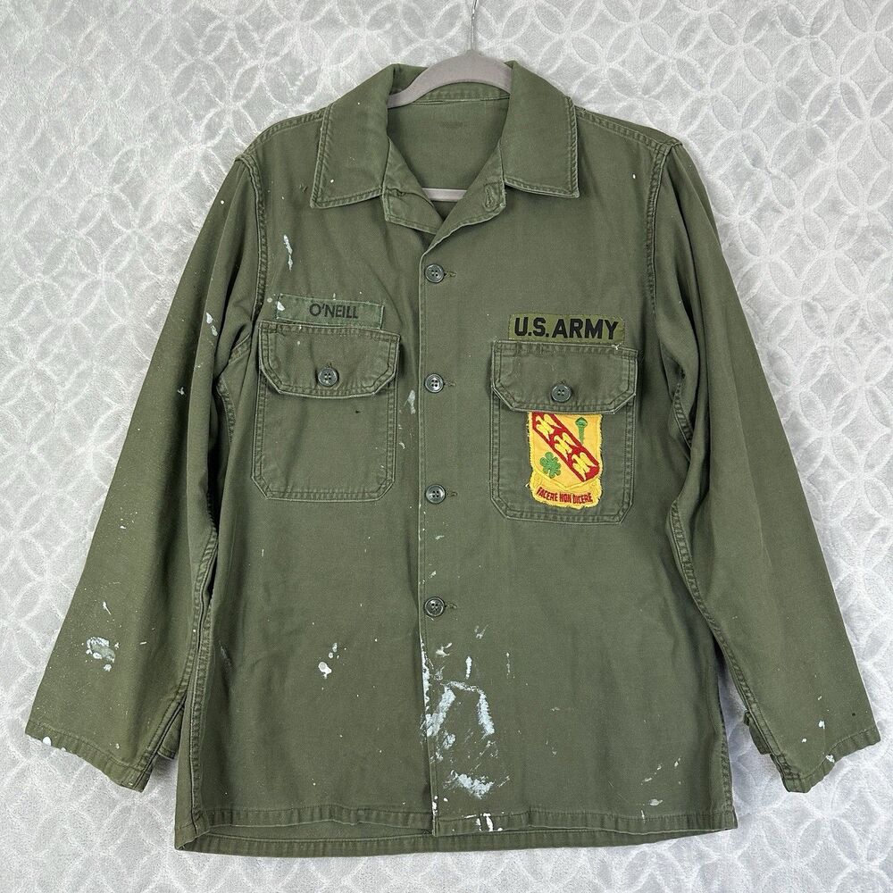 Vietnam War US Army Field Shirt OG-107 Named Armored Cavalry Unit Crest Patches